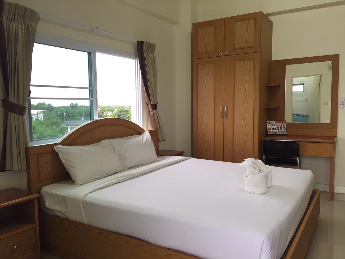 Surin Mansion Hotel Ngoại thất bức ảnh