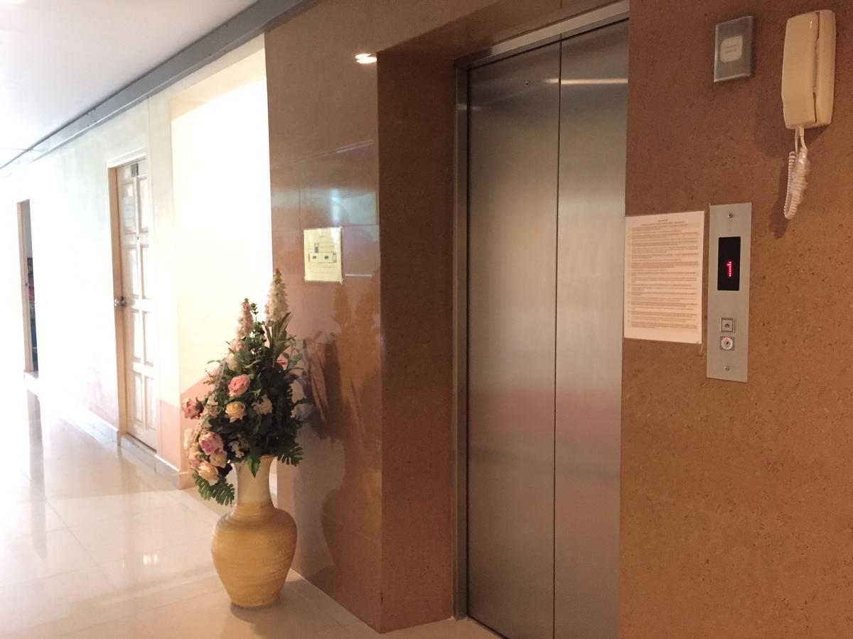 Surin Mansion Hotel Ngoại thất bức ảnh