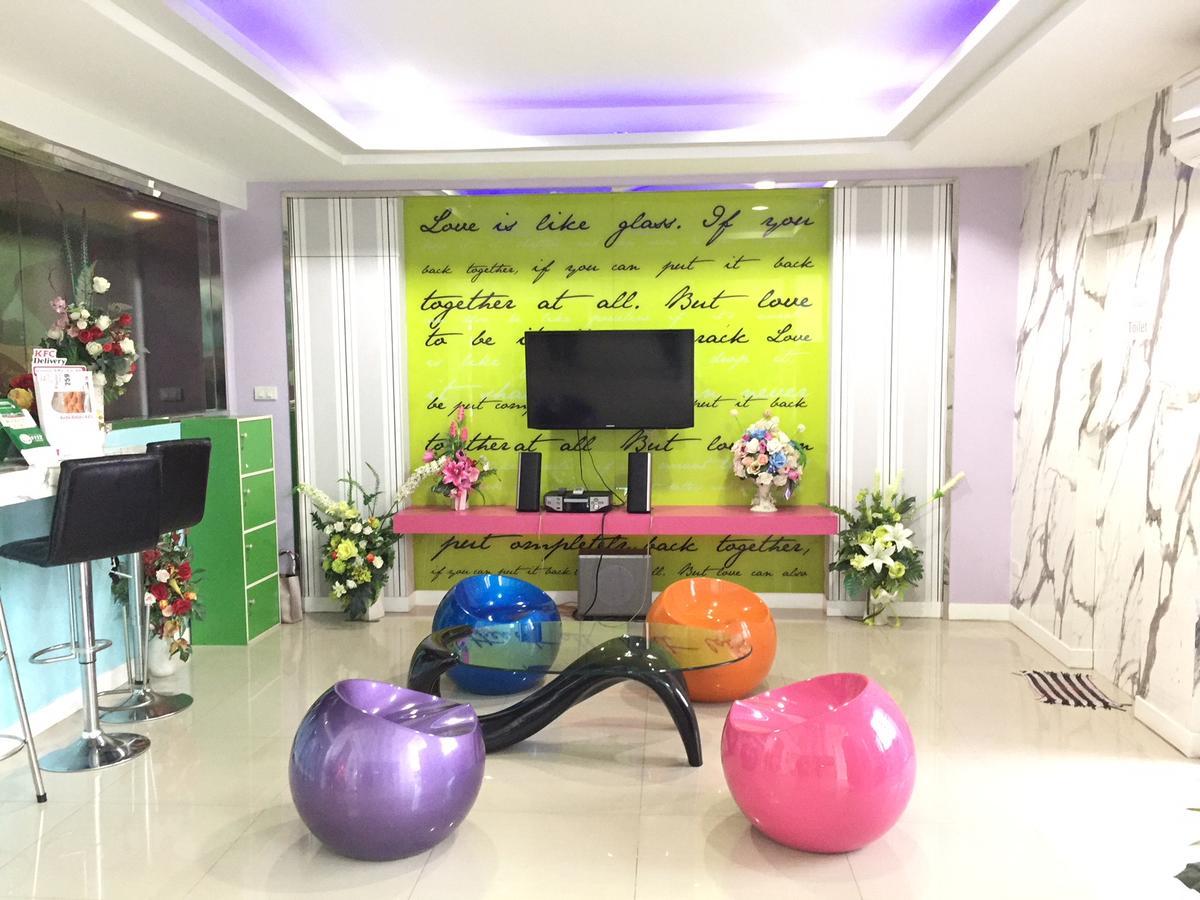 Surin Mansion Hotel Ngoại thất bức ảnh