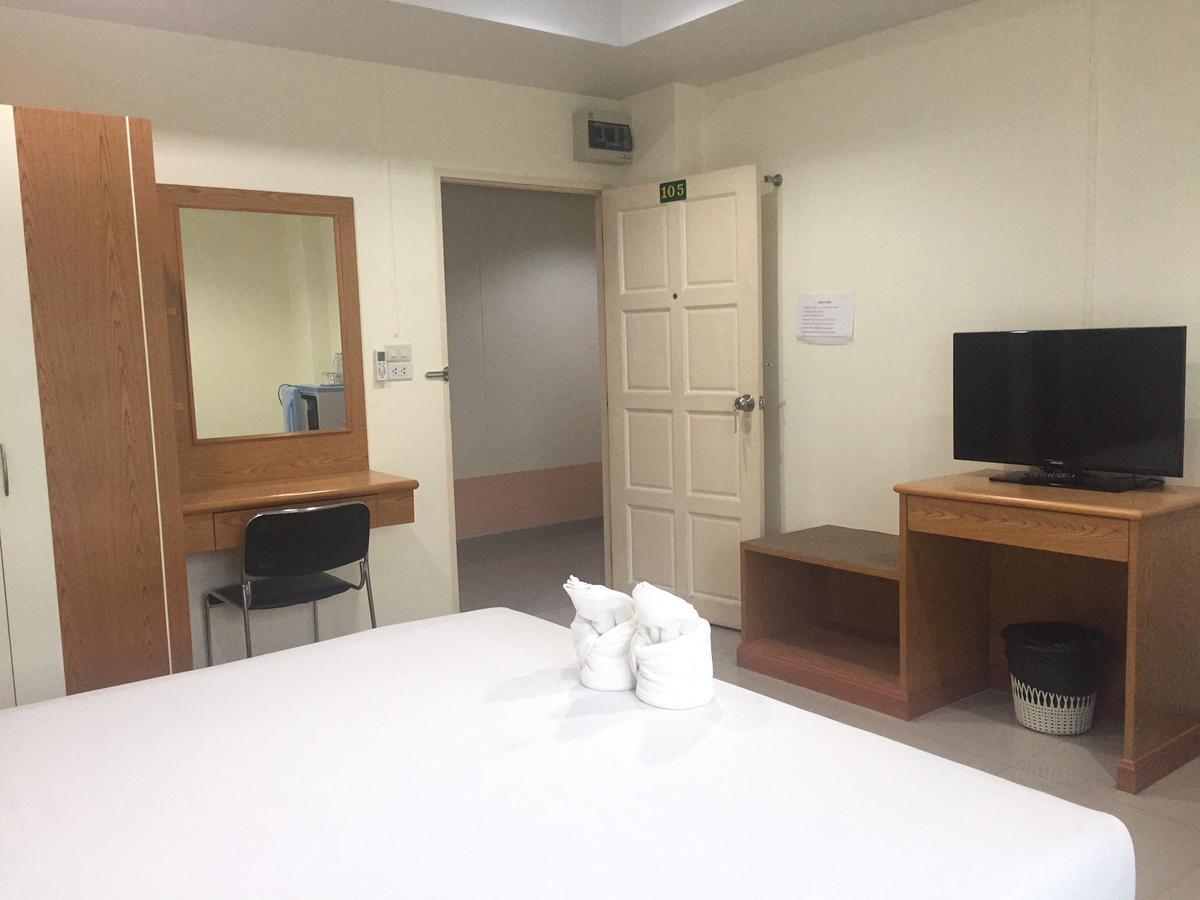 Surin Mansion Hotel Ngoại thất bức ảnh